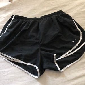 Women’s Nike Dri Fit Shorts 🏃🏼‍♀️